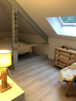 Chez Blandine - jolie chambre et mezzanine aménagée proche UTT infrastructures sportives